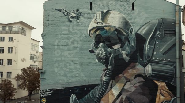 #Eroi sui grandi murales in #Ucraina #MaksymYalovtsov 