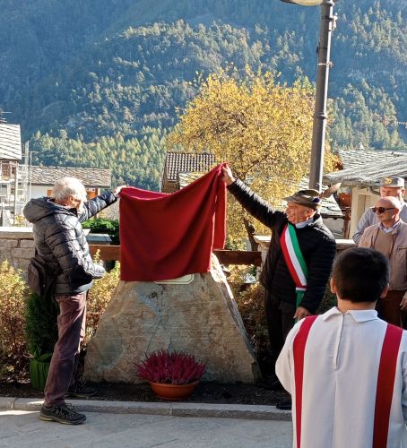 Challand-Saint-Anselme inaugurazione della piazza Bonin