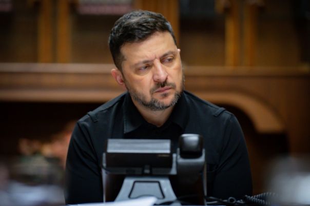 Sanzioni alle editrici russe che diffondono propaganda 