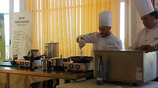 Lo chef degli arancini Massimo Savoja